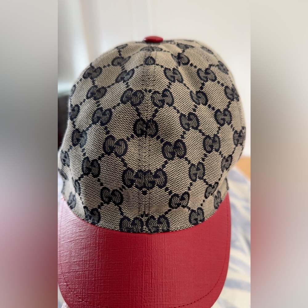Gucci Beige and Red Monogram Cap